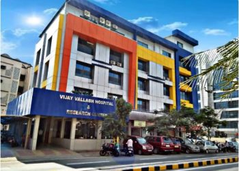 केंद्र सरकारने मृतांच्या नातेवाईकांना दिले २ लाख रुपये.