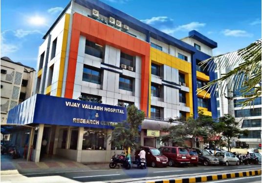 केंद्र सरकारने मृतांच्या नातेवाईकांना दिले २ लाख रुपये.