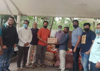 कोरोना महामारीत सापडलेल्या सर्कस कलाकारांना दिला ‘हौसिंग सोसायटी’ने मदतीचा हात