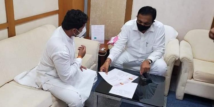 कुकडी प्रकल्पाचे पाणी कर्जत मधील चौंडी चारीतून सोडावे : दिग्विजय बागल