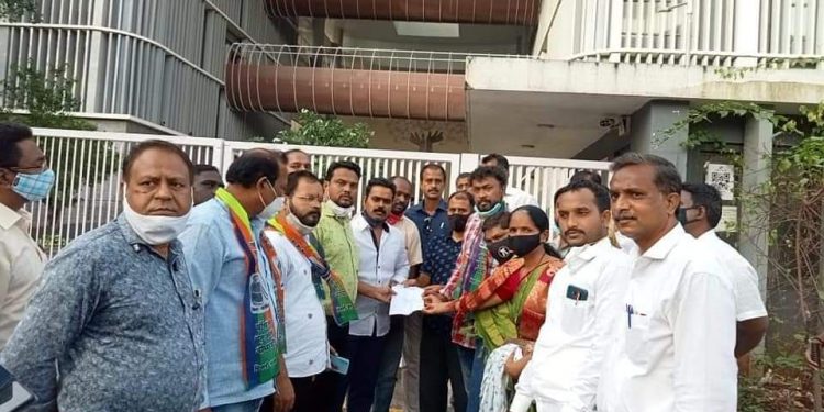 उपमुख्यंत्री अजित पवारांवर गुन्हा दाखल करा; वंचित बहुजन आघाडी आक्रमक !