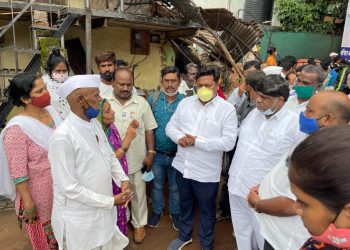 बसपा झोपडपट्टीधारकांचा लढा ताकदीने लढेलः बसपा प्रदेशाध्यक्ष अॅड.संदीप ताजने