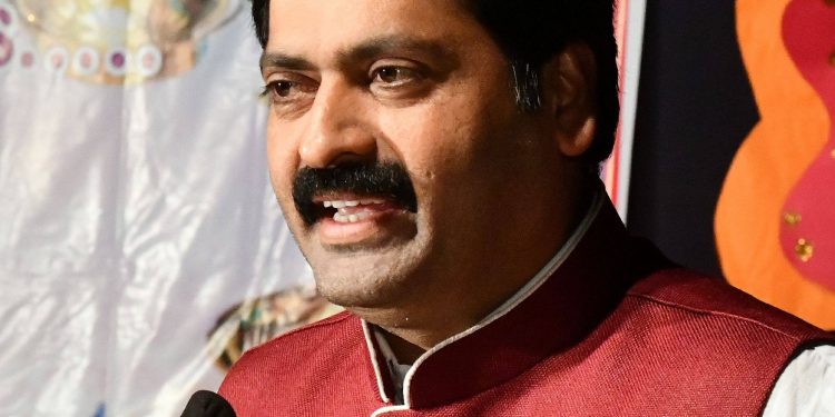 “ऑक्सिजन अभावी कोणाचाही मृत्यू होऊ देणार नाही” : प्राचार्य डॉ. राजेंद्र खेडेकर