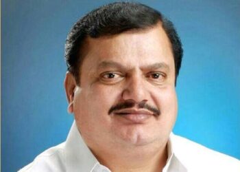 कोल्हापुरातील काँग्रेसचे आमदार पी. एन. पाटील यांच्यासह मुलगा, मुलीवर गुन्हा दाखल