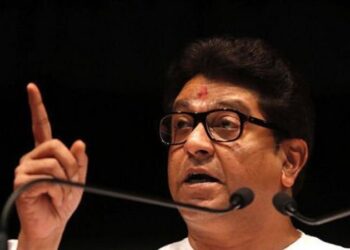 आता राज ठाकरे कुणाची वाजवणार…सुपारी?