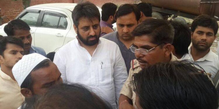 केजरीवाल यांचे आवडते अमानतुल्ला खान सीबीआयच्या कचाट्यात?