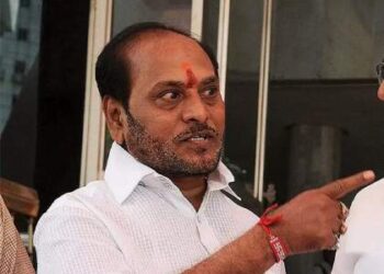 शरद पवारांनी डाव साधून शिवसेना फोडली – रामदास कदम