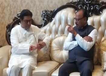 मनसेचे अध्यक्ष राज ठाकरे भाजपा प्रदेशाध्यक्ष बावनकुळे यांच्या घरी!