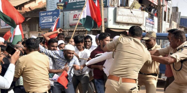 अखेर PFI वर पाच वर्षांसाठी बंदी. गृहमंत्रालयाचा अध्यादेश.