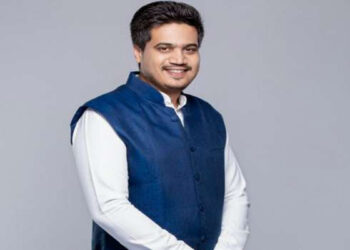 रोहित पवारांनी ‘तो’ व्हिडिओ शेअर करीत भाजपवर केला हल्लाबोल