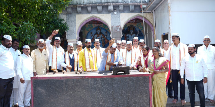 राष्ट्रवादी कॉंग्रेस मित्र पक्ष पुरस्कृत अण्णासाहेब मगर सहकार पॅनलच्या प्रचाराचा जोरदार शुभारंभ