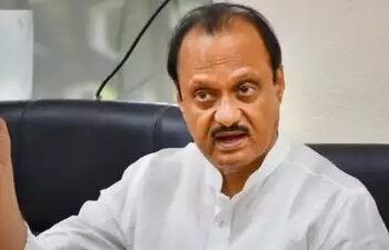 अजित पवारांना निवडणूक अधिकाऱ्यांकडून क्लीन चिट!