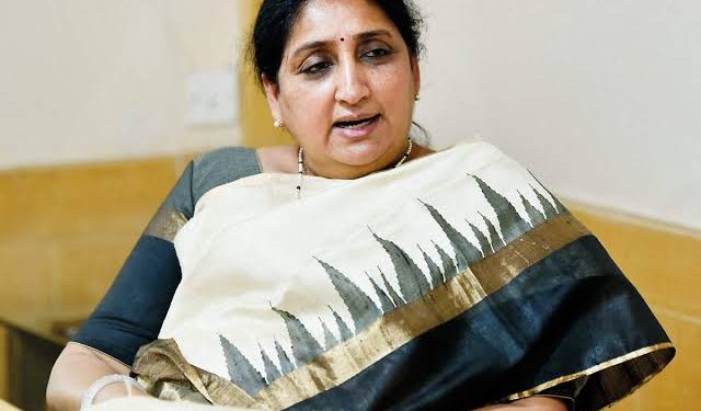 बारामतीची सून तुमचे ऋण फेडणार!