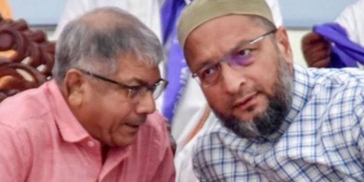 पतंग कटण्याचे संकेत म्हणूनच अकोल्यात पाठिंब्याचं नाटक!