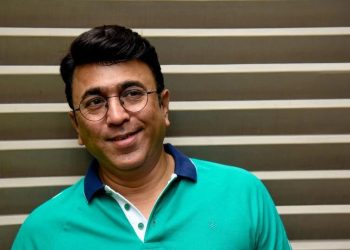 “आम्ही तुम्हाला किंमतही देत नाही,” – पुष्कर श्रोत्री