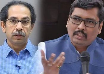 जागावाटपाचं सूत्र ठरवलं म्हणणारे कुटुंबासह दिल्लीचे उंबरे झिजवतायत!