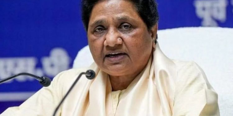 राजे-महाराजे आणि संतांवरून राजकीय स्वार्थ साधणे योग्य नाही- मायावती