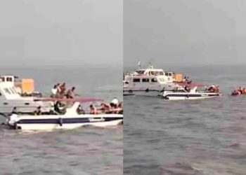 मुंबईत गेट वे ऑफ इंडियाजवळ एलिफंटाला जाणारी ‘नीलकमल’ फेरीबोट उलटली!