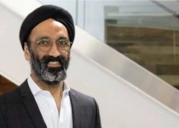 अबब! महिन्याचा पगार तब्बल 1458 कोटी रुपये!