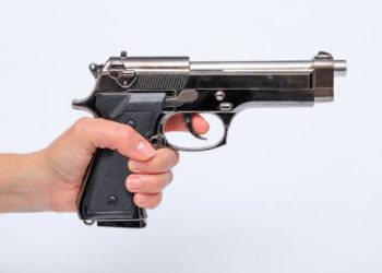 पुण्यात बर्थडे सेलिब्रेशनमध्ये गोळीबारात तरुणाचा जागीच मृत्यू!