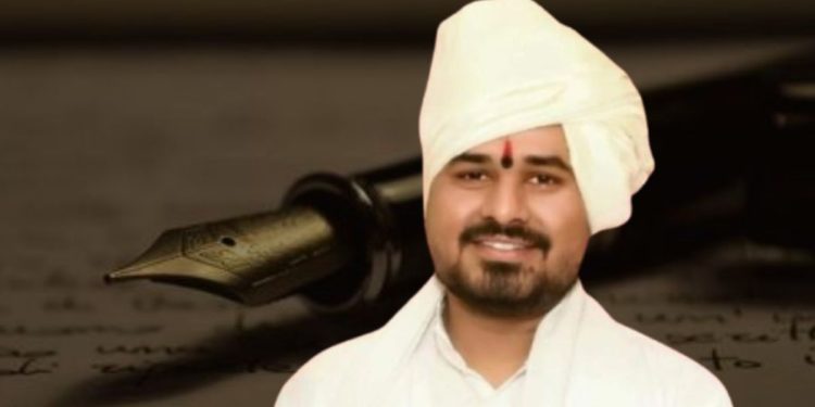 शिरीष महाराज मोरे यांनी आत्महत्या करण्यापूर्वी लिहिलेल्या चार चिठ्ठ्या सापडल्या!