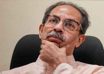 कोकणात ठाकरेंचे बुरुज एकापाठोपाठ ढासळू लागले!