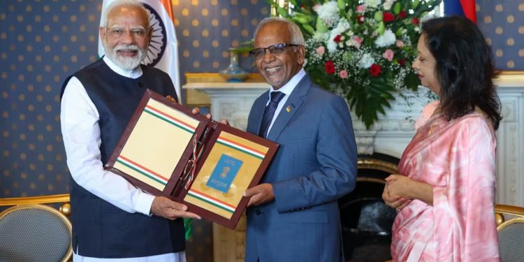 पंतप्रधान नरेंद्र मोदी यांना मिळाला मॉरिशसचा सर्वोच्च पुरस्कार!