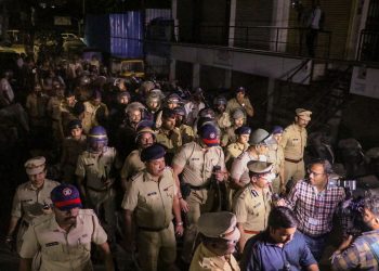 पोलीस हिंदू आहेत, मदत करणार नाहीत! फहीम खानने जमावाला चिथावले!