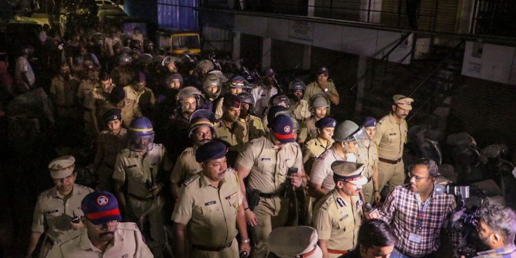 पोलीस हिंदू आहेत, मदत करणार नाहीत! फहीम खानने जमावाला चिथावले!