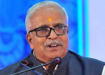 मुंबईत येणाऱ्यांनी मराठी शिकलं पाहिजे असे काही नाही!