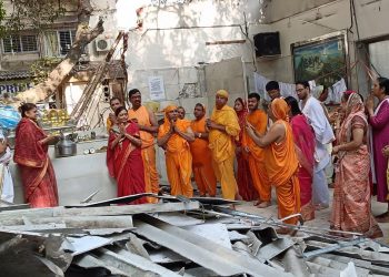 मुंबई महापालिकेने विलेपार्लेतील ९० वर्षे जुने जैन मंदिर पाडले!