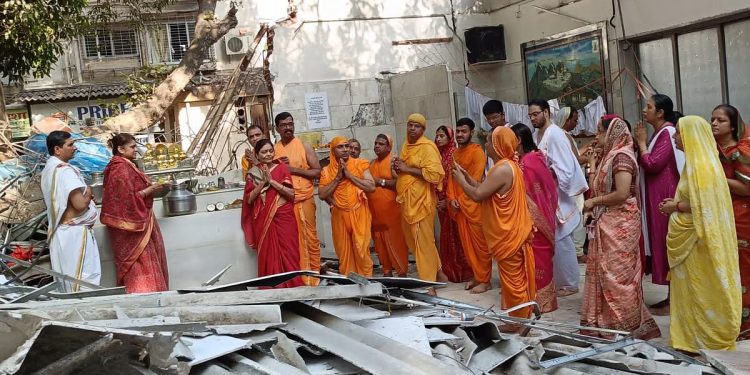 मुंबई महापालिकेने विलेपार्लेतील ९० वर्षे जुने जैन मंदिर पाडले!