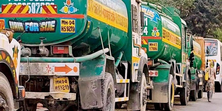 ऐन उन्हाळ्यात अंबरनाथकरांच्या घशाला कोरड!