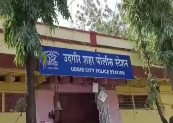 बाळ दत्तक दिले केवळ १०० रुपयांच्या बॉन्डपेपरवर!