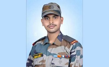 राज्याचे उपमुख्यमंत्री अजित पवार यांनी घेतली शहीद जवान सचिन वनजे यांच्या कुटुंबीयांची भेट!