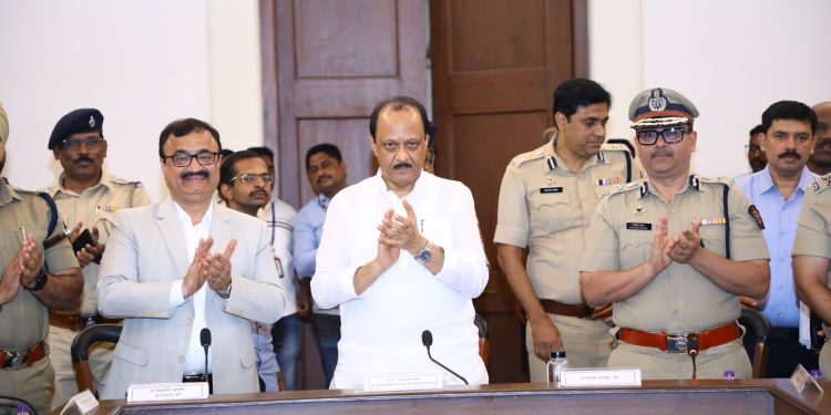 उपमुख्यमंत्री अजित पवार यांच्या हस्ते पुणे शहर पोलीस विभागाच्या ‘पीटीपी ट्रॅफिकॉप ॲप’चे लोकार्पण!