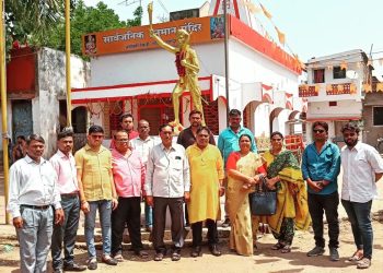 जननायक बिरसा मुंडा यांच्या शहीद दिनानिमित्त माल्यार्पण व अभिवादन कार्यक्रम!