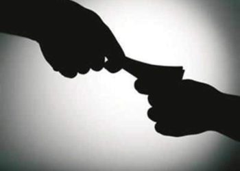 पातूरचे नायब तहसिलदार ACB च्या जाळ्यात!