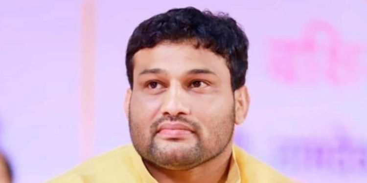 चंद्रहार पाटील यांचे फायनल झाले!