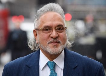 RCB ने ट्रॉफी पटकवताच विजय मल्ल्याला अपार आनंद!