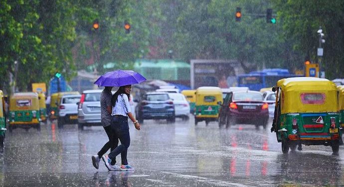 महाराष्ट्रात पाऊस काहीसा विसावला, पण…