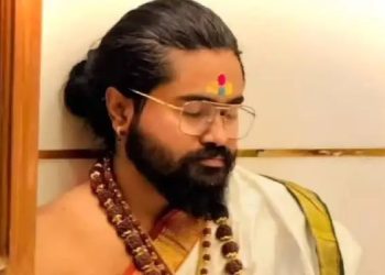 अश्लील चाळे करणारा पुण्याचा भोंदूबाबा!