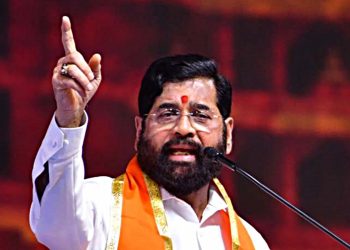 शहांसमोर एकनाथ शिंदेंचा  “जय गुजरात!” चा नारा!’