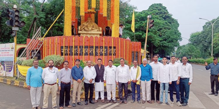 नागपूर नगरीचे संस्थापक गोंड राजे बक्त बुलंद शहा यांची जन्म जयंती उत्साहात साजरी!