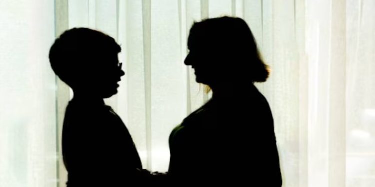 शालेय विद्यार्थ्याच्या लैंगिक छळाचे प्रकरण!