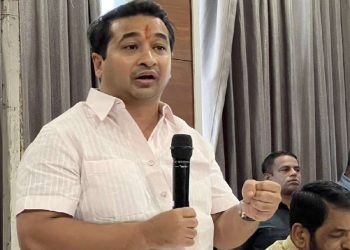 अफजल खान वाटतात उद्धव ठाकरे!