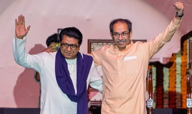 ठाकरे बंधू एकत्र लढल्यास भाजपची स्थिती अवघड!