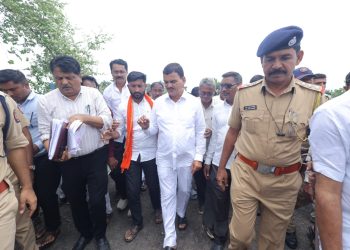 कृषी मंत्री दत्तात्रय भरणे यांचा अतिवृष्टीग्रस्त जिल्ह्यांचा पाहणी दौरा!