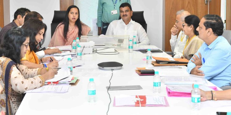 दिवेआगरमधील सुपारी संशोधन केंद्राची कामे तातडीने सुरू करा – कृषिमंत्री दत्तात्रय भरणे.