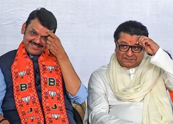 राज ठाकरेंनी केला ‘वर्षा’वर मुख्यमंत्री फडणवीसांशी चर्चेबद्दल संपूर्ण खुलासा!